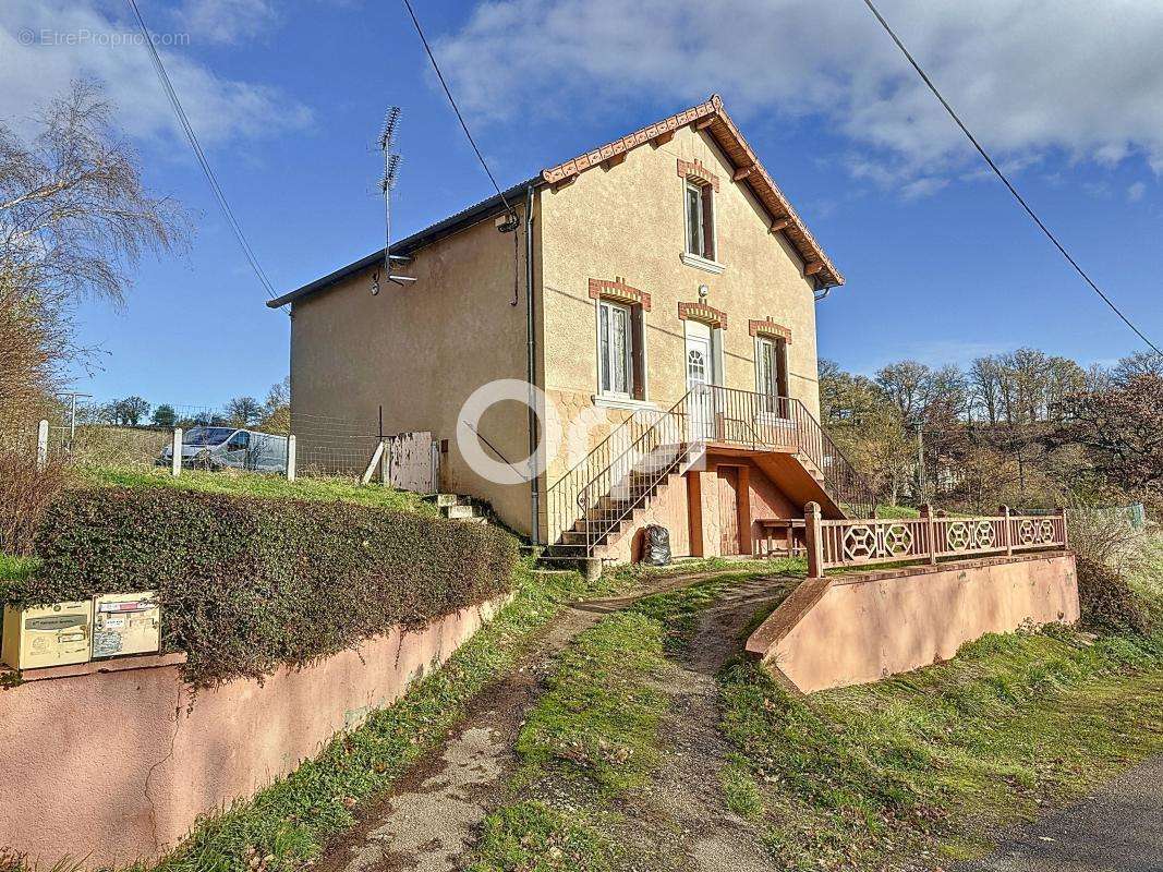 Appartement à SAINT-ELOY-LES-MINES