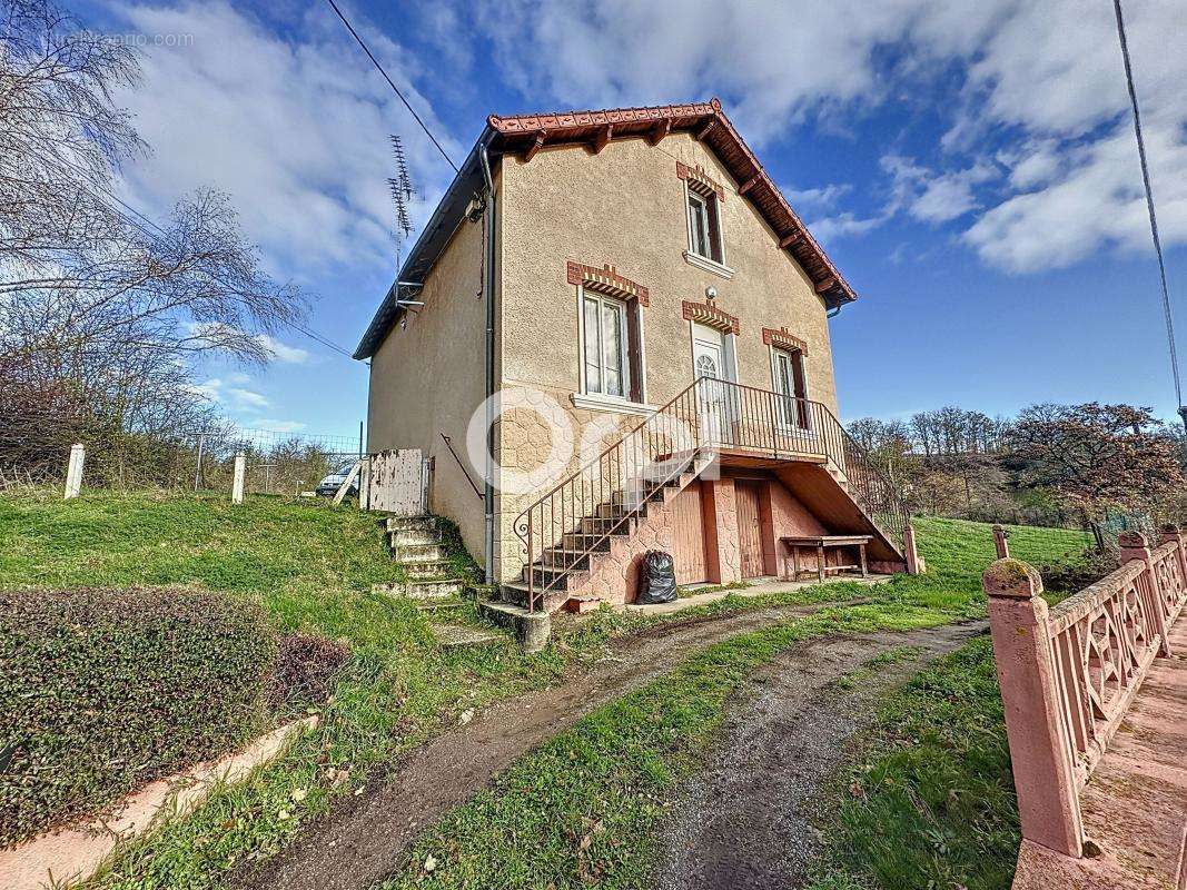 Appartement à SAINT-ELOY-LES-MINES