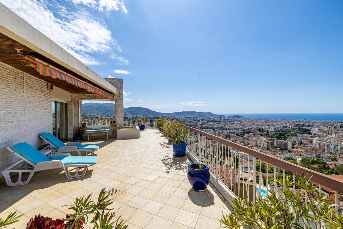 Appartement à NICE