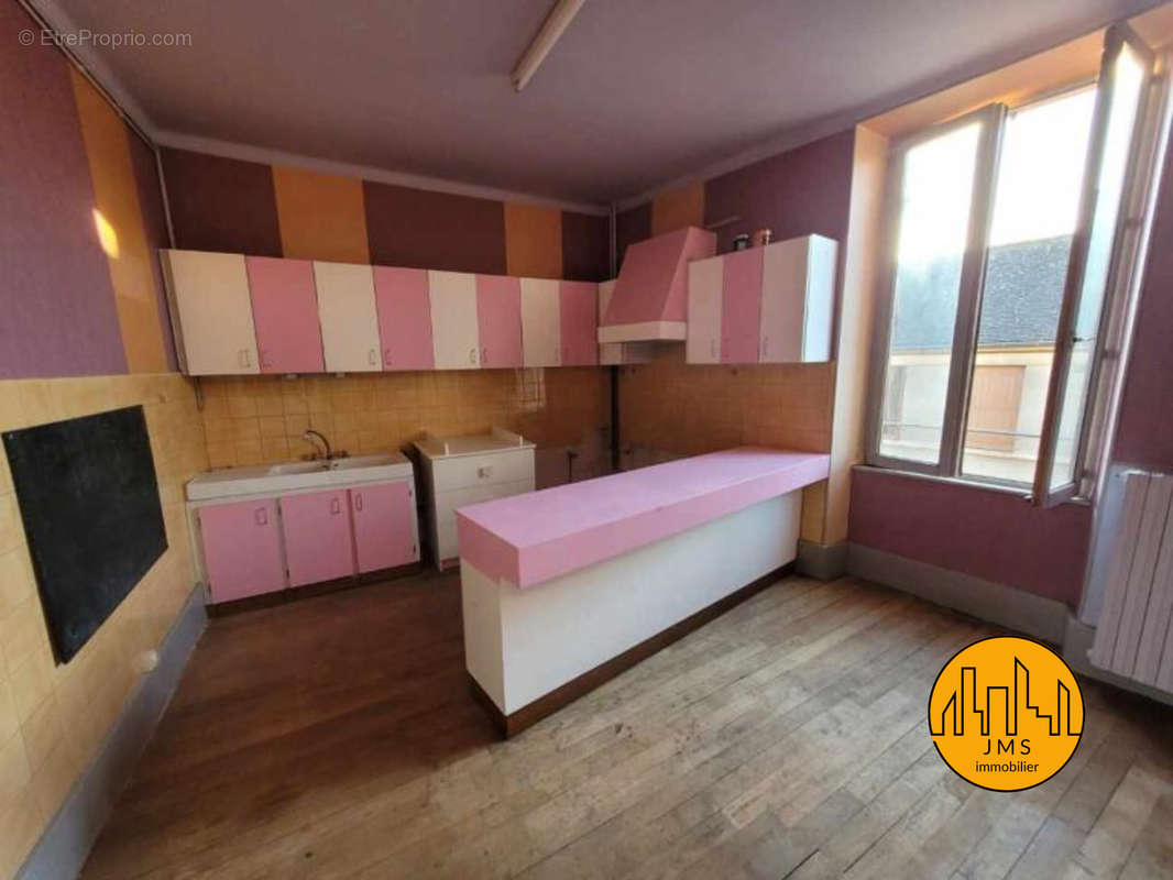 Appartement à LE MONTET