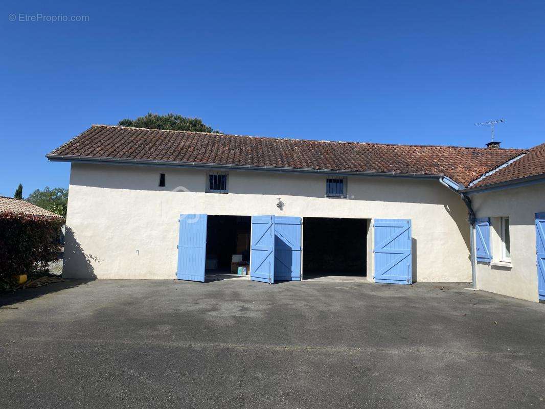 Maison à SAINT-MARTIN-DE-HINX