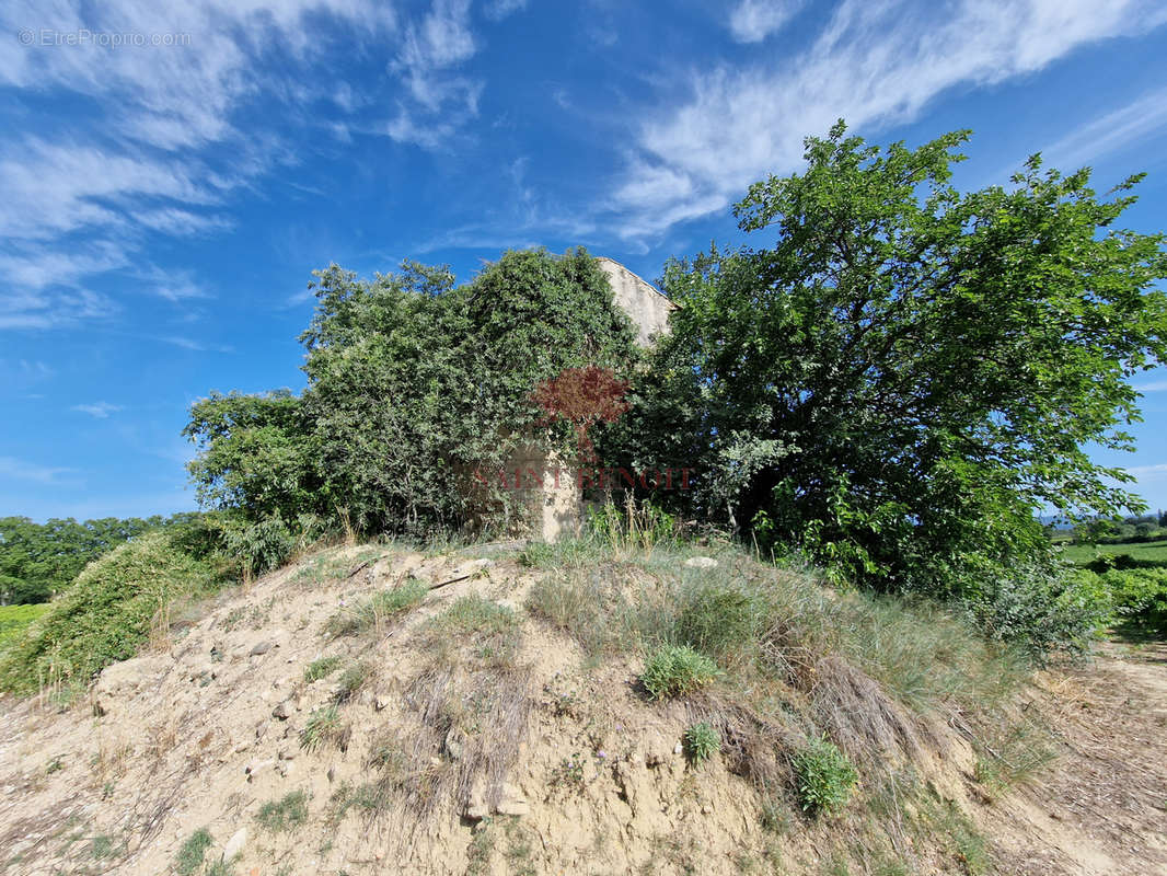 Terrain à GIGNAC