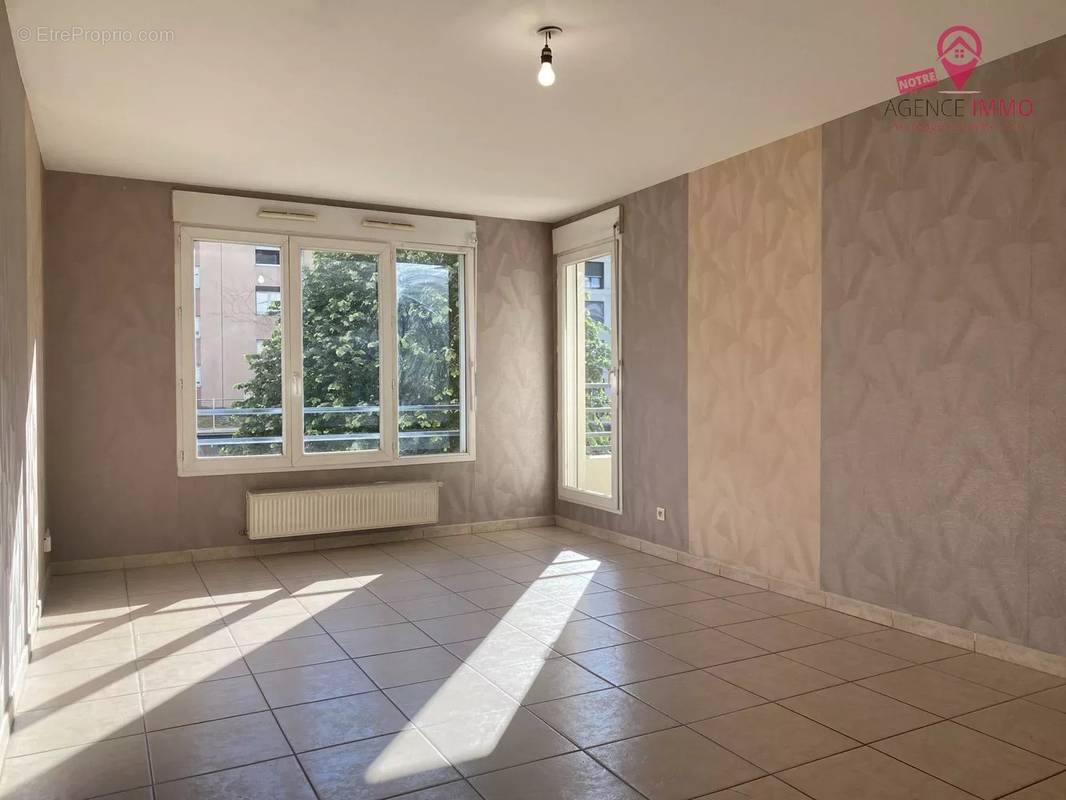 Appartement à LYON-8E