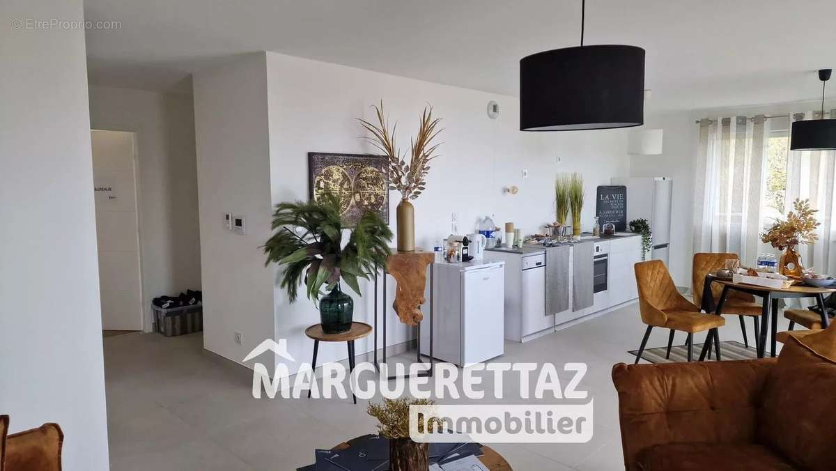 Appartement à EVIAN-LES-BAINS