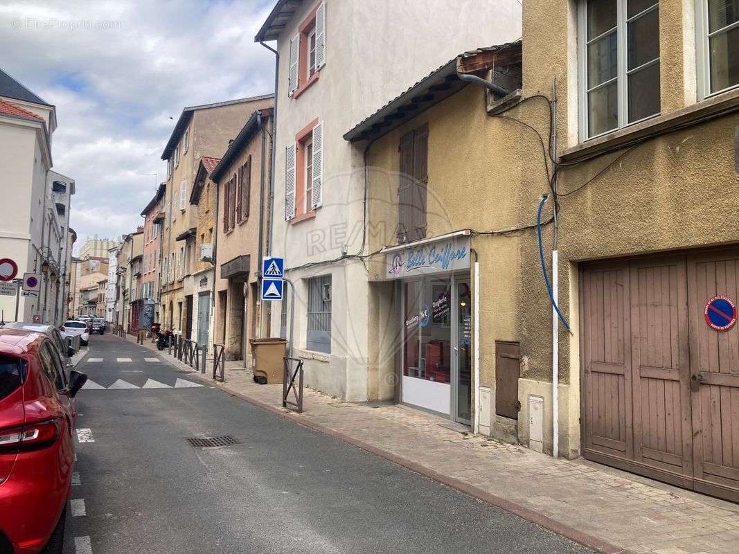 Commerce à VILLEFRANCHE-SUR-SAONE