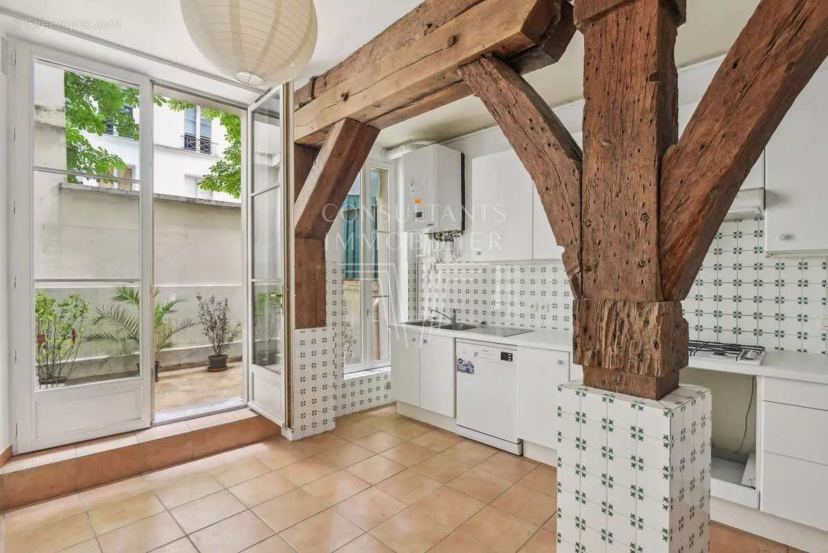 Appartement à PARIS-7E