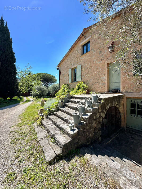 Maison à MOUGINS