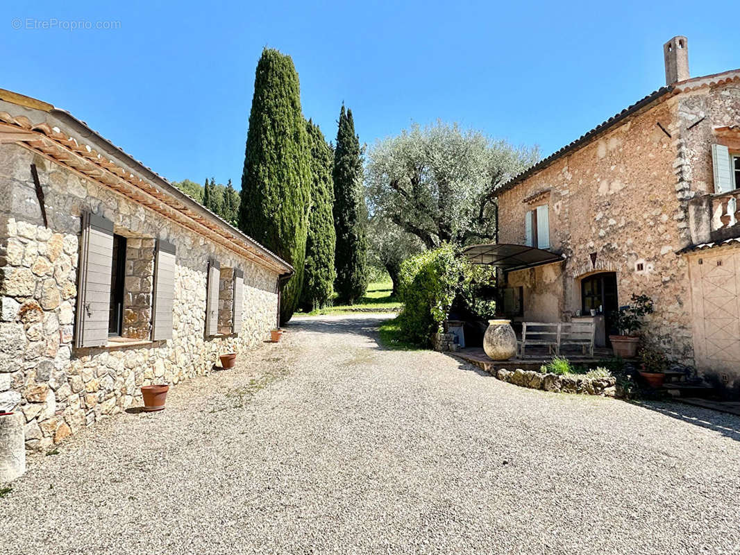 Maison à MOUGINS