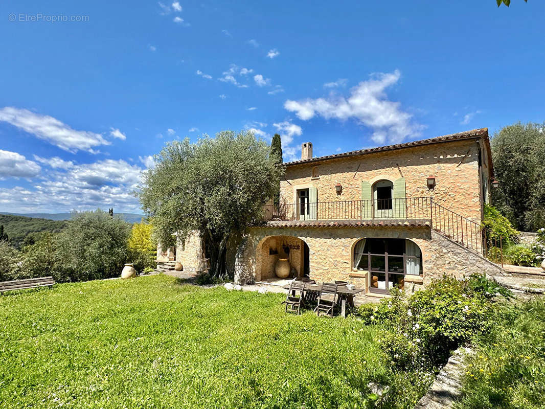 Maison à MOUGINS