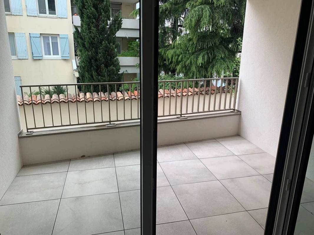 Appartement à LYON-8E