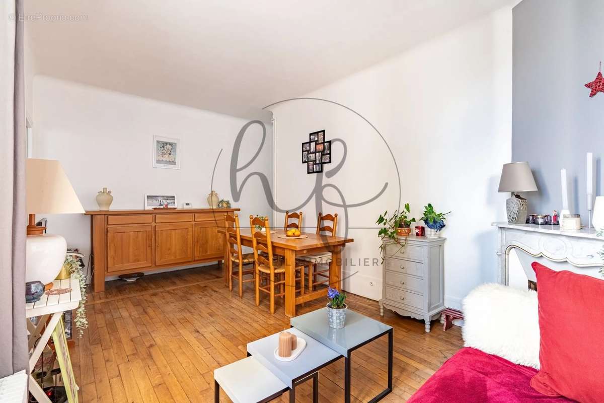 Appartement à COLOMBES