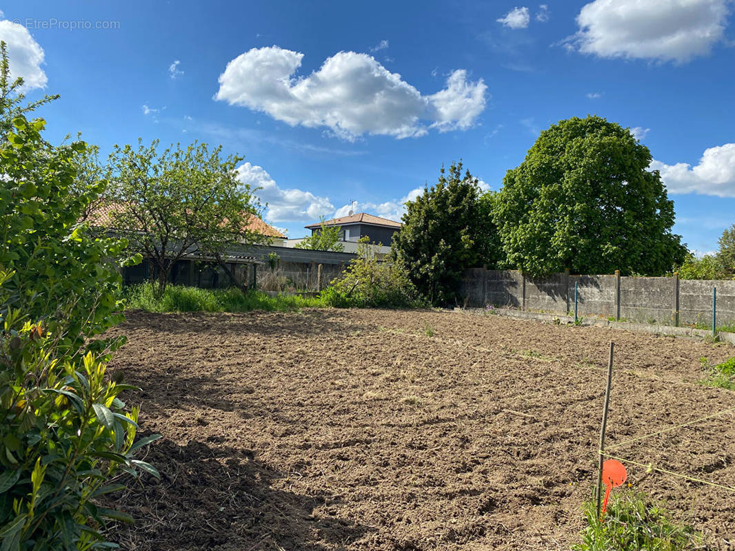 Terrain à SAINT-LEGER-SOUS-CHOLET