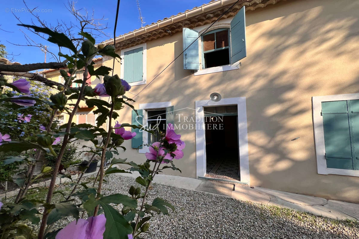 Maison à MAUSSANE-LES-ALPILLES