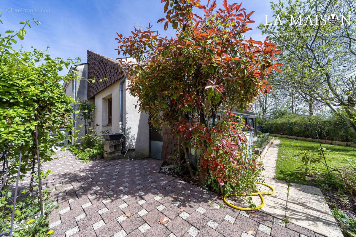 Maison à SAINT-APOLLINAIRE