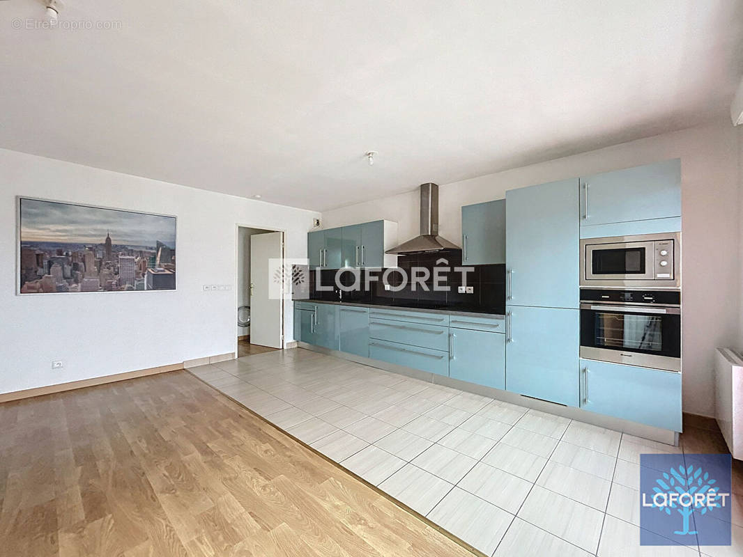 Appartement à VIGNEUX-SUR-SEINE