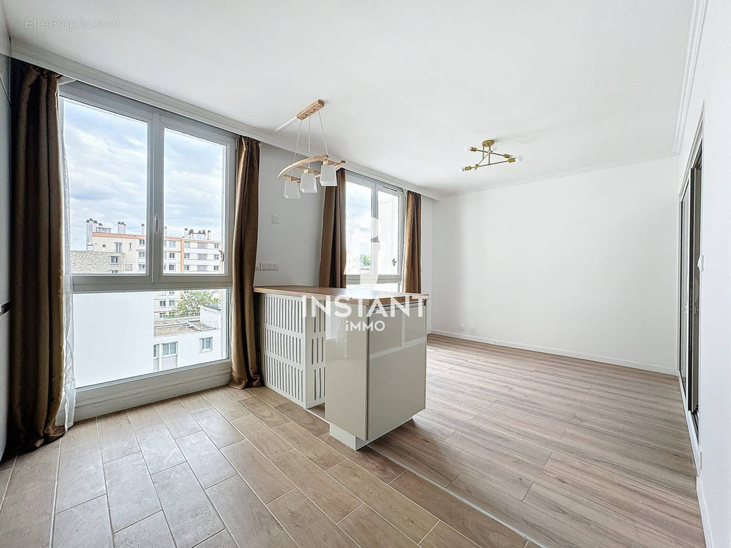 Appartement à IVRY-SUR-SEINE