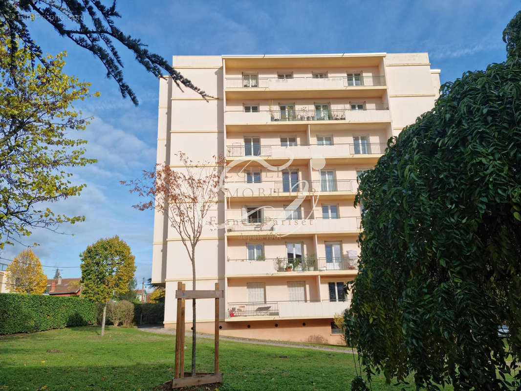 Appartement à TASSIN-LA-DEMI-LUNE