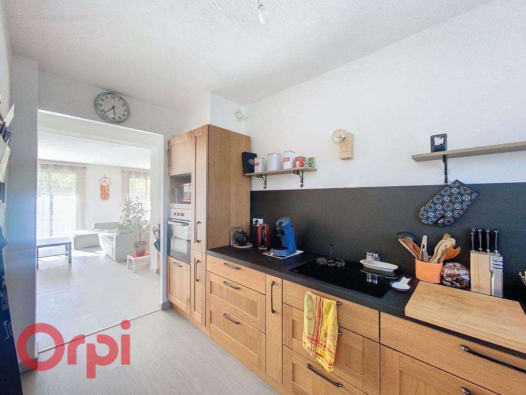 Appartement à SIX-FOURS-LES-PLAGES