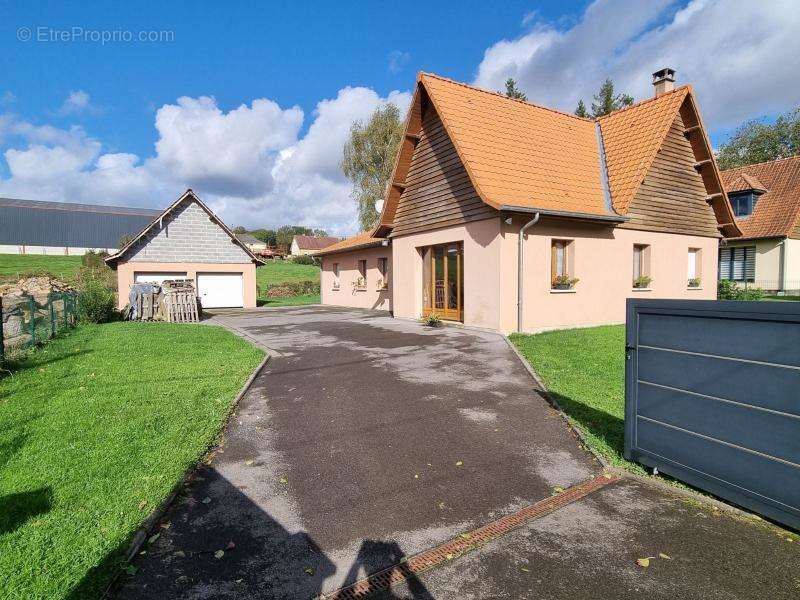 Maison à CREQUY