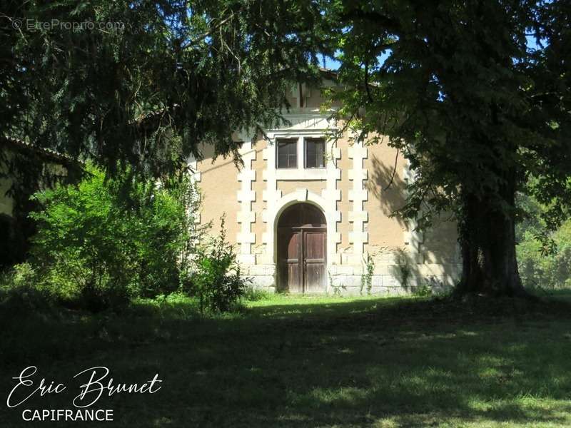 Maison à SAINT-GERMAIN-DE-LA-RIVIERE