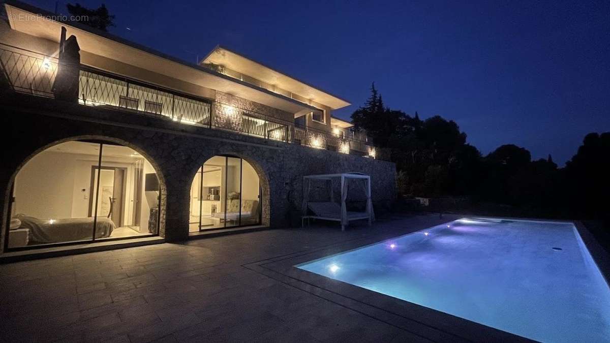 Photo 8 - Maison à MOUGINS