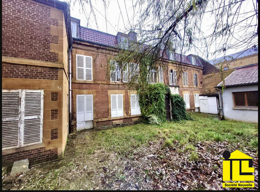 Maison à CHARLEVILLE-MEZIERES