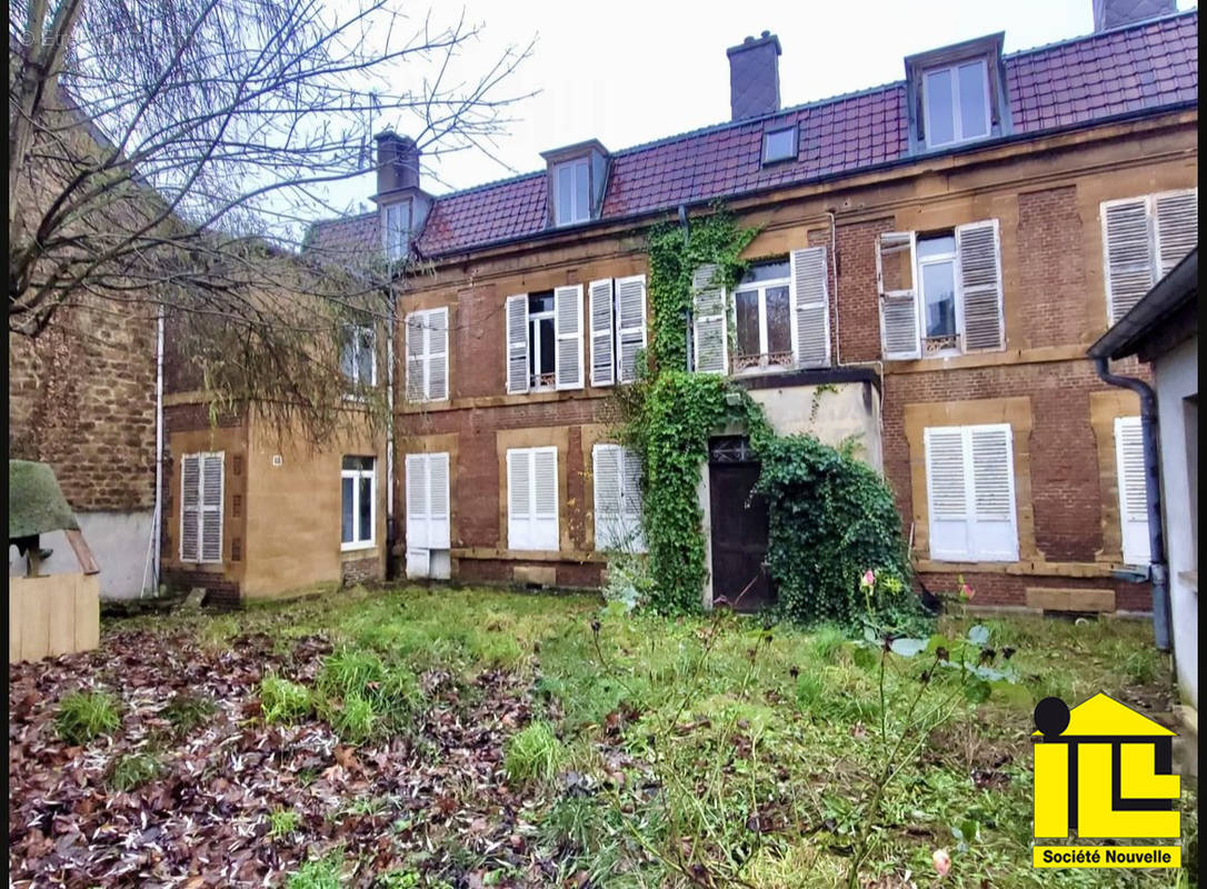 Maison à CHARLEVILLE-MEZIERES