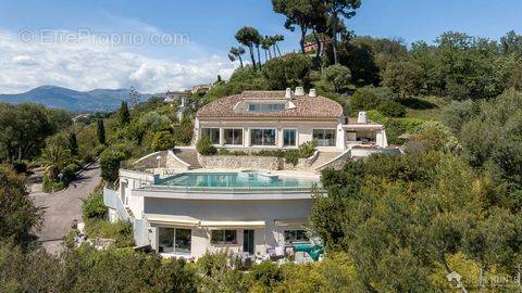 Maison à CAGNES-SUR-MER