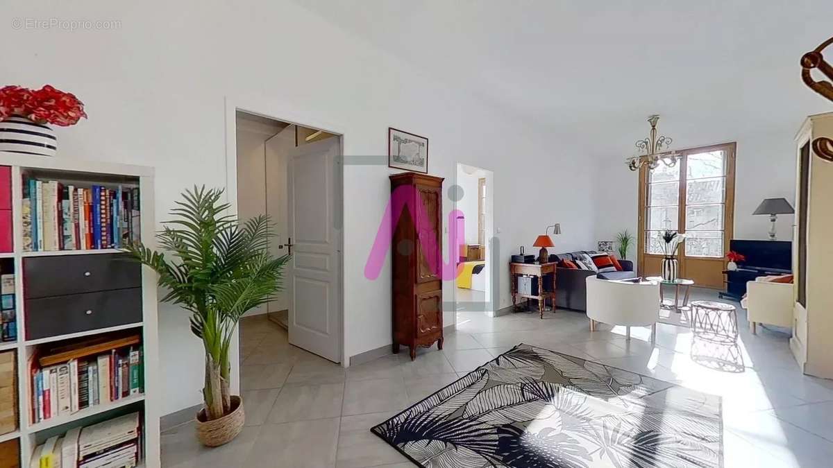 Appartement à HYERES