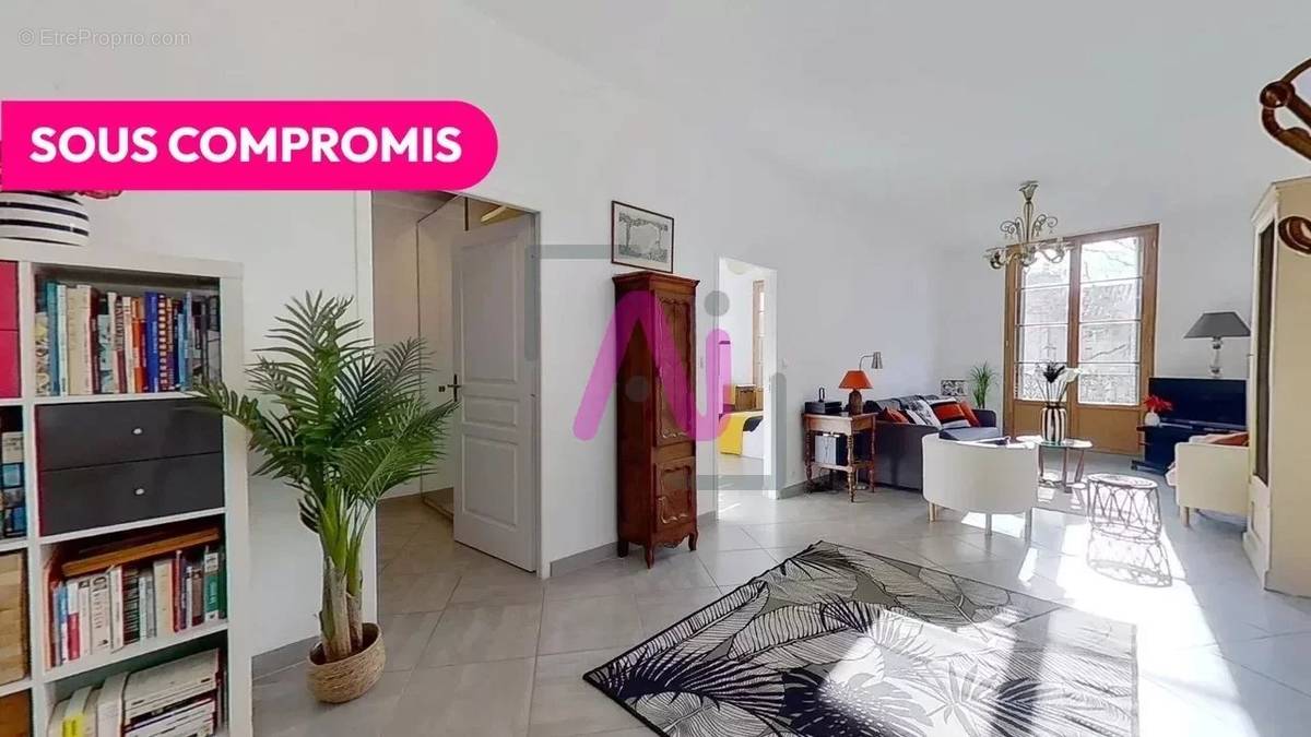 Appartement à HYERES