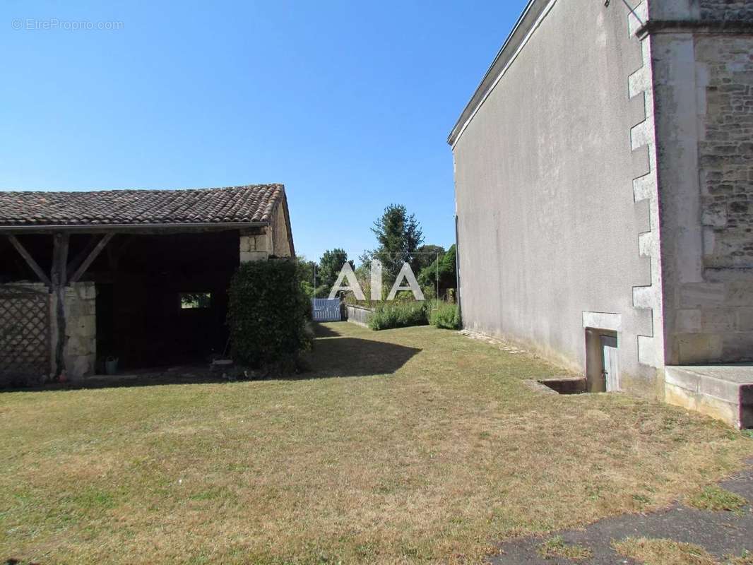 Maison à LA MAGDELEINE