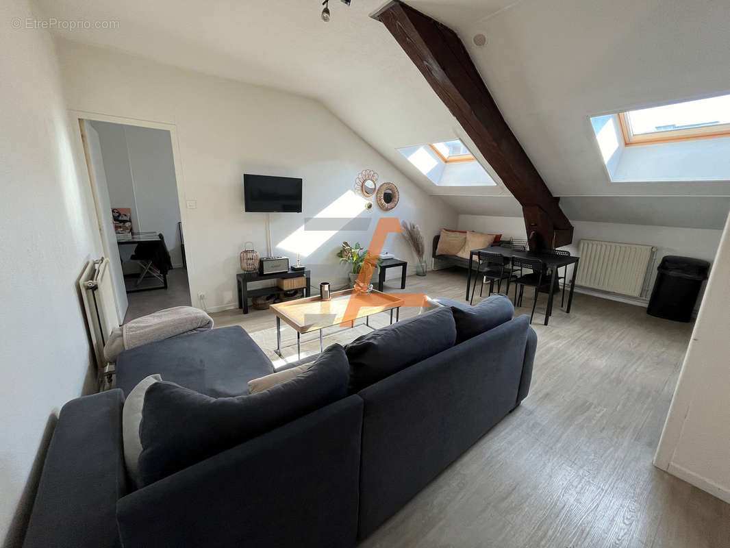 Appartement à SAINT-ETIENNE