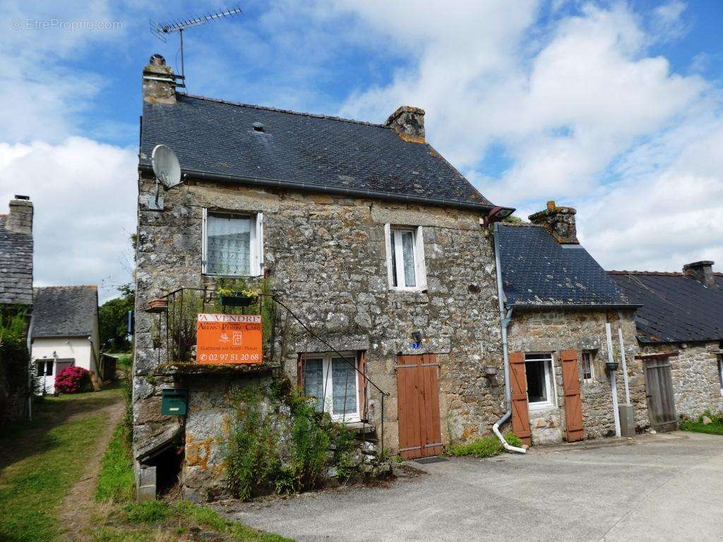 Maison à LESCOUET-GOUAREC