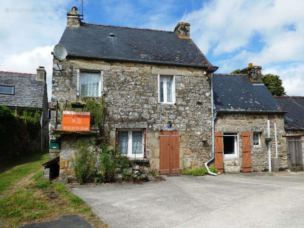 Maison à LESCOUET-GOUAREC