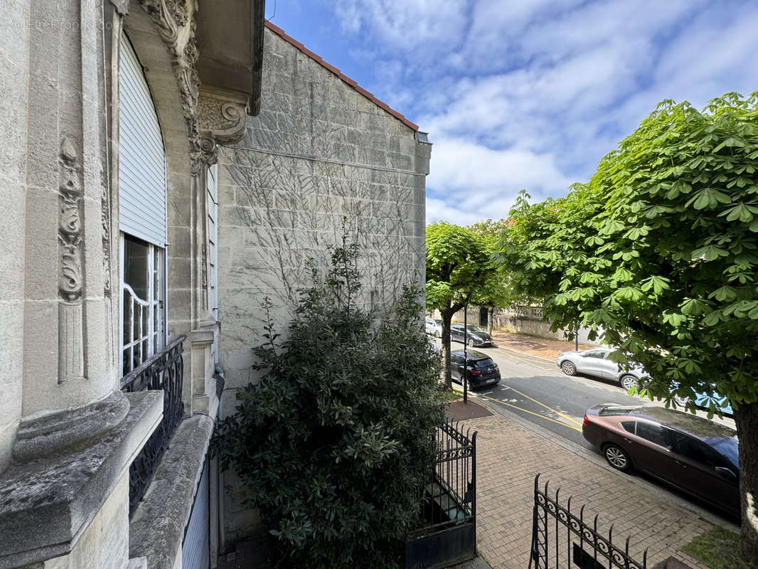 Appartement à BORDEAUX