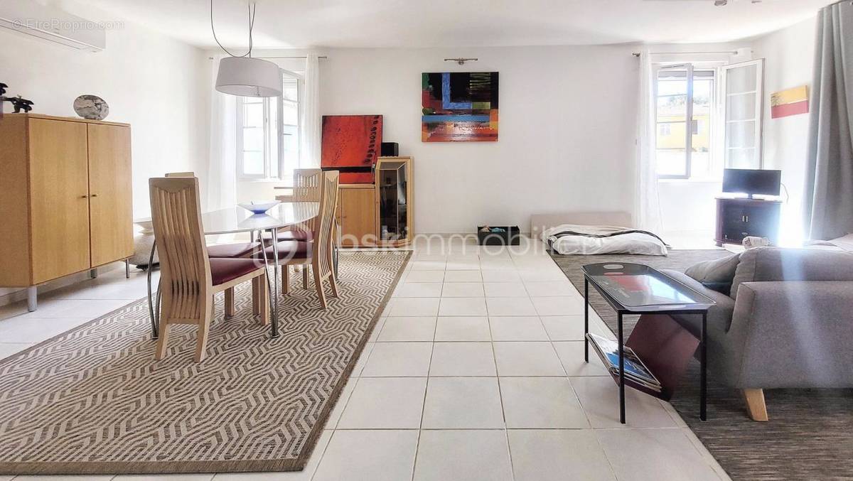 Appartement à HYERES