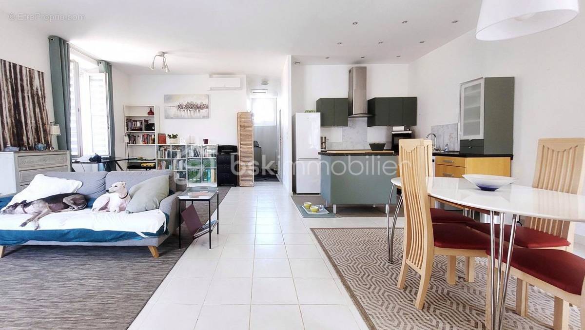 Appartement à HYERES