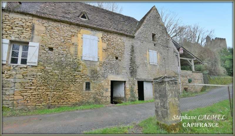 Maison à BEYNAC-ET-CAZENAC