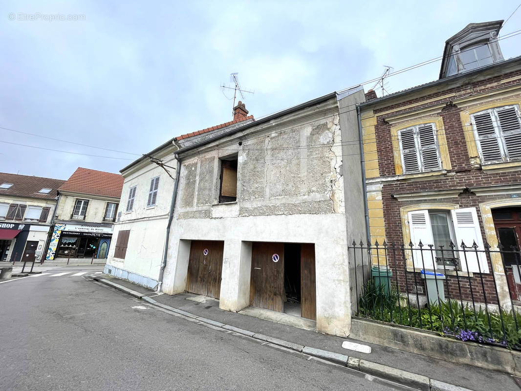 Maison à ROSNY-SUR-SEINE