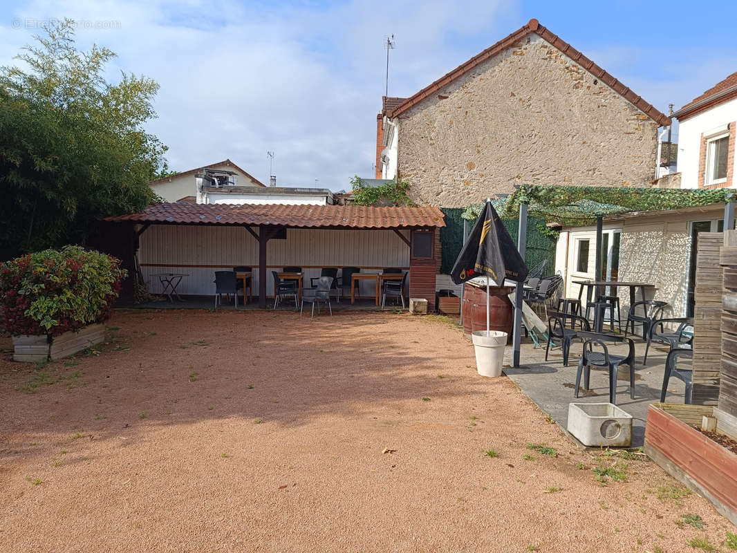 Commerce à BELLERIVE-SUR-ALLIER