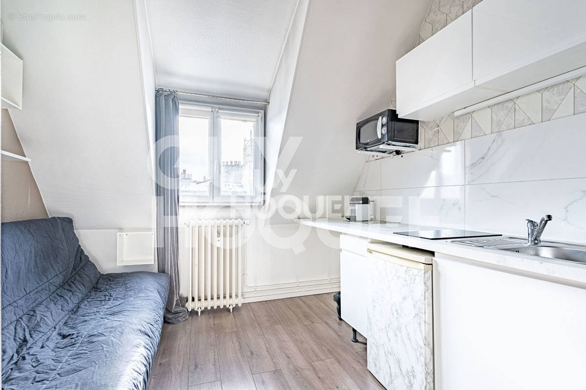 Appartement à NEUILLY-SUR-SEINE