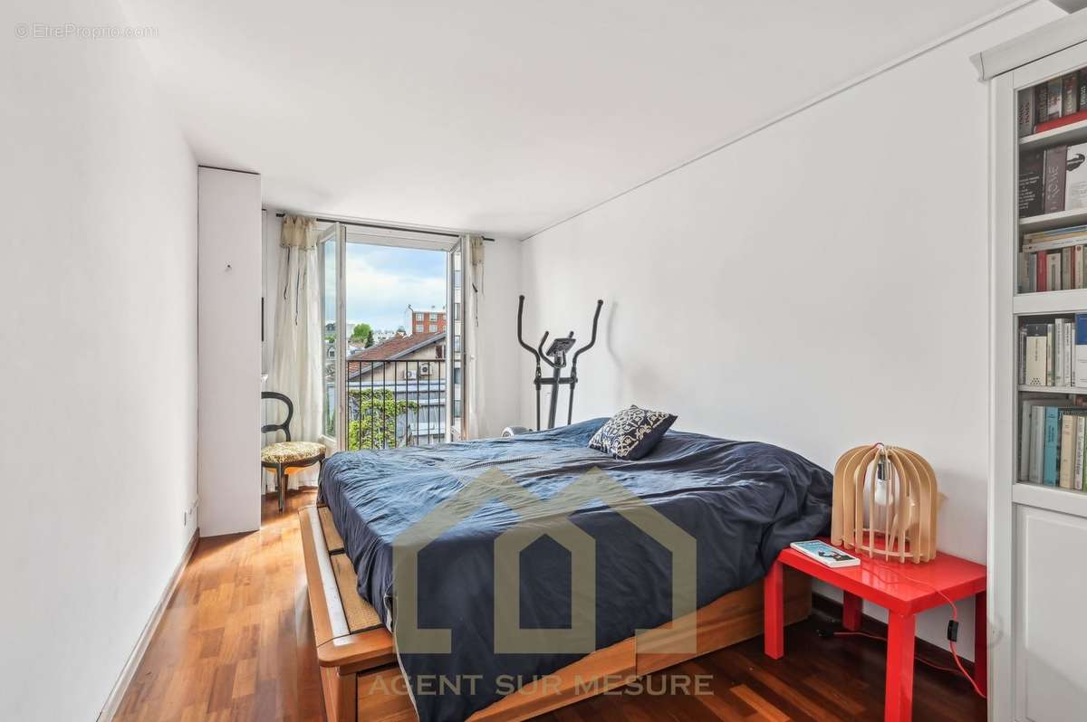 Appartement à COLOMBES