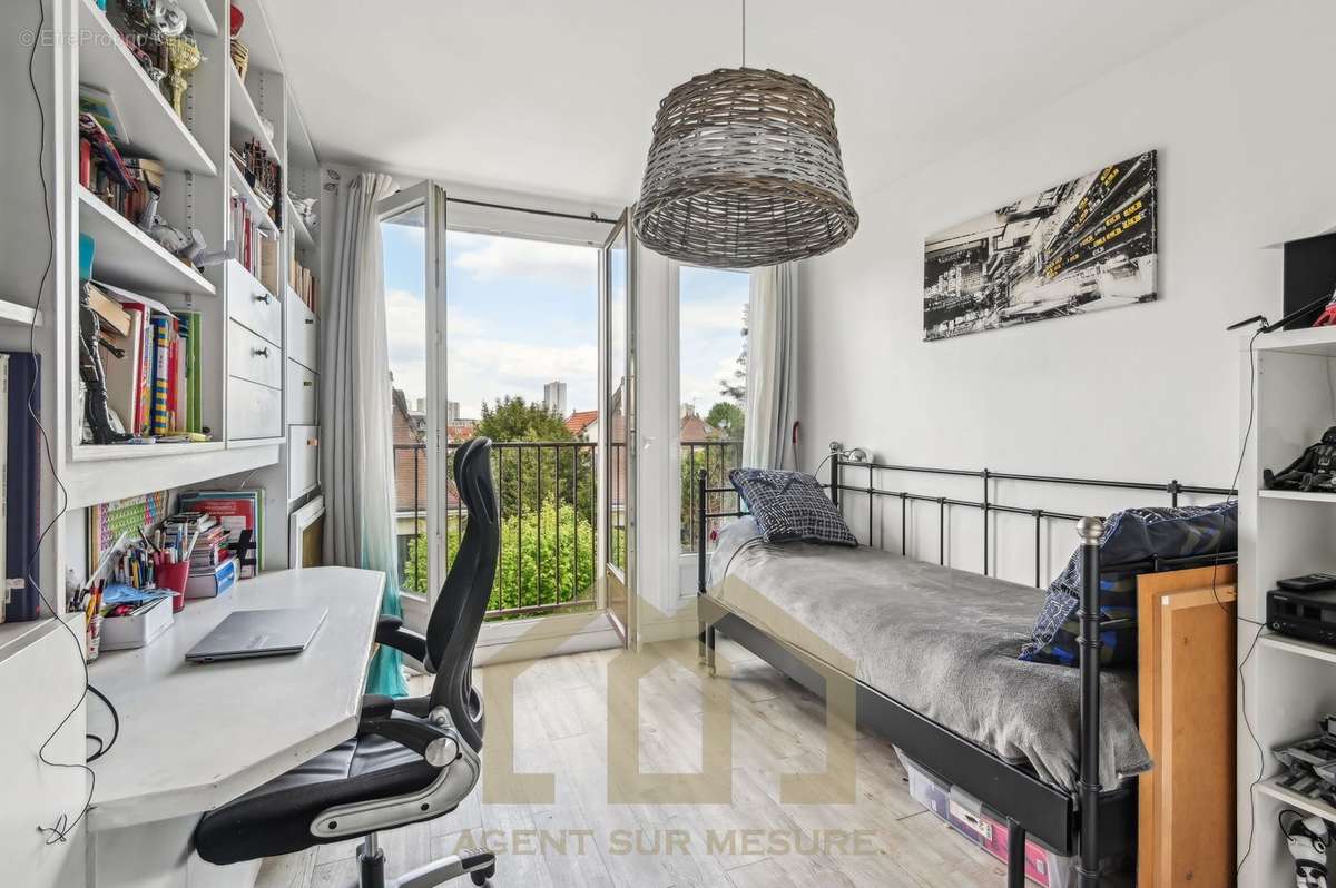 Appartement à COLOMBES