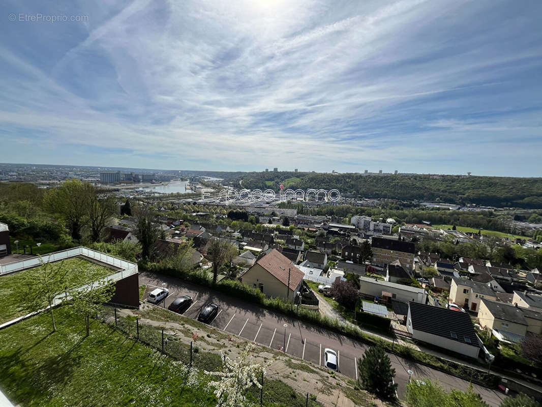 Appartement à DEVILLE-LES-ROUEN