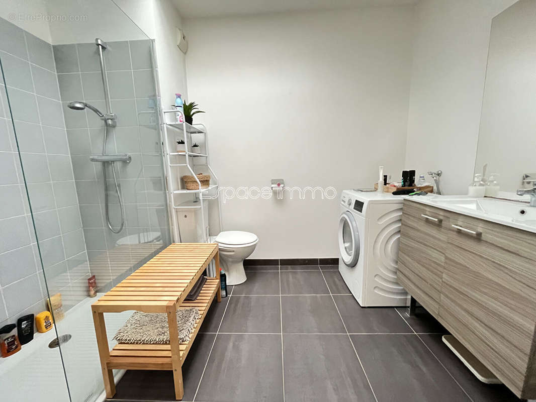 Appartement à DEVILLE-LES-ROUEN