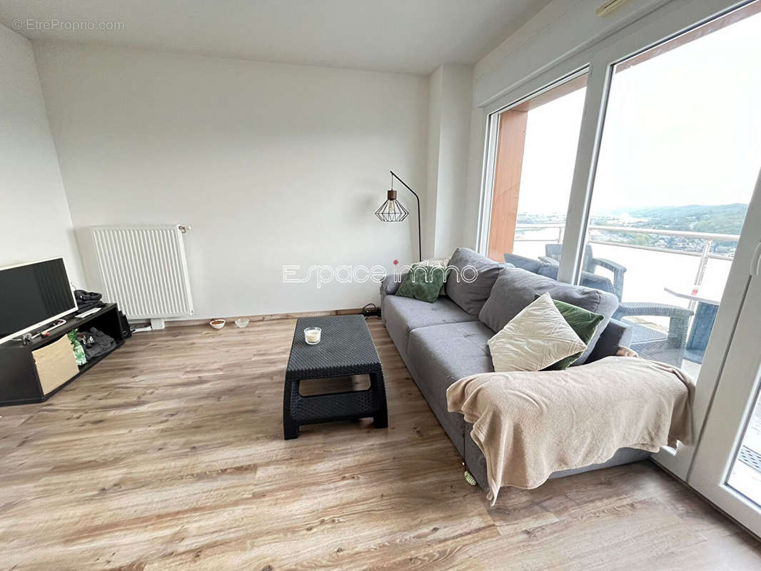 Appartement à DEVILLE-LES-ROUEN