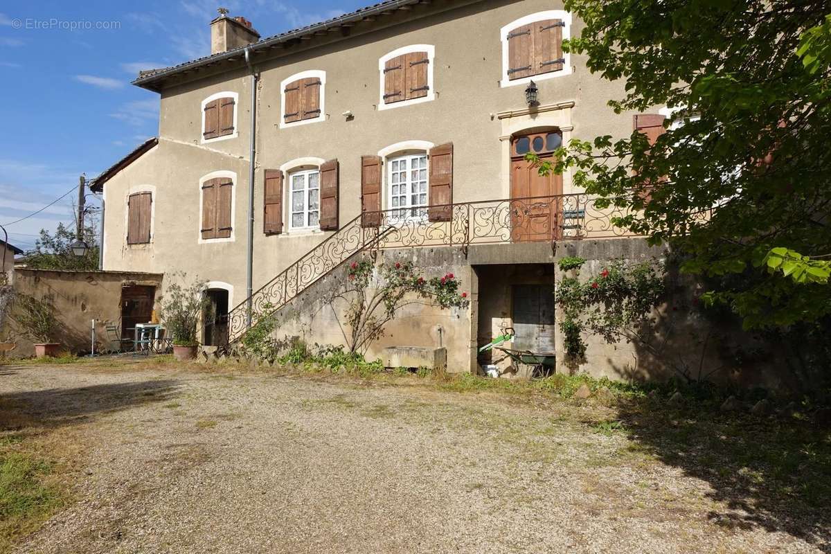 Maison à CORCELLES-EN-BEAUJOLAIS