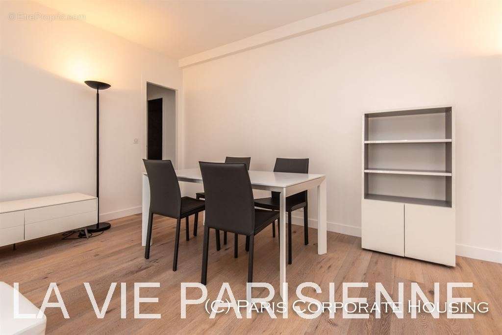 Appartement à PARIS-15E