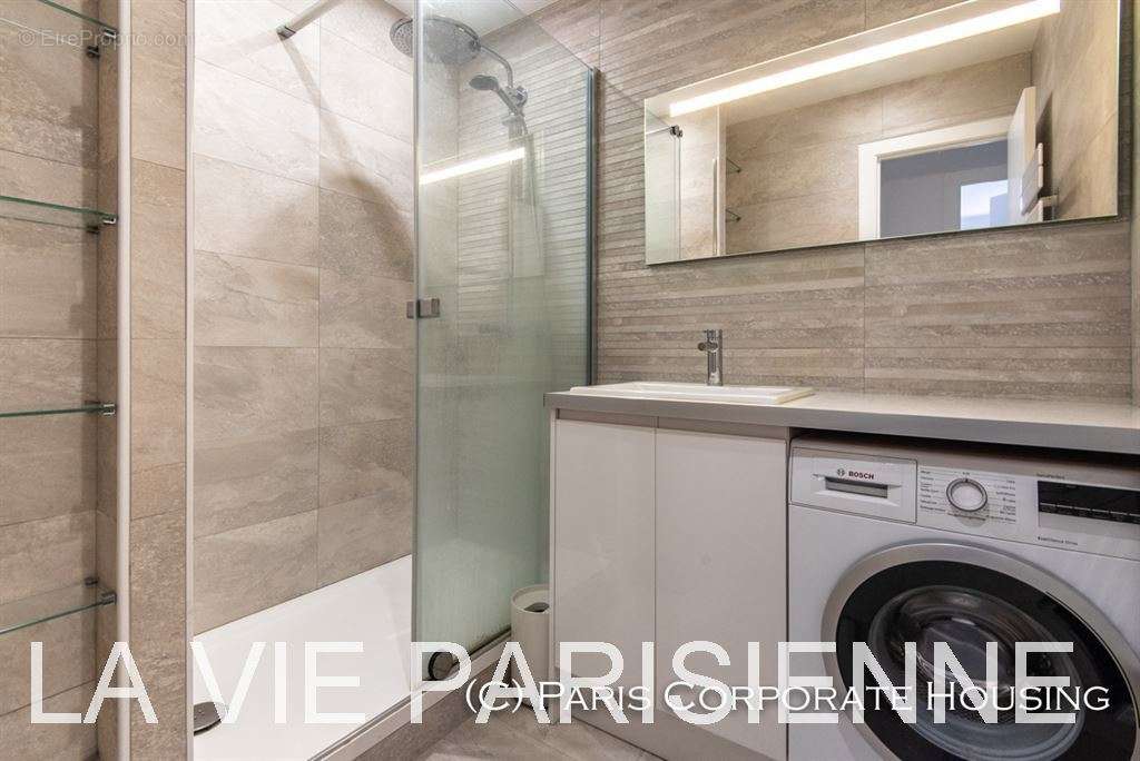 Appartement à PARIS-15E