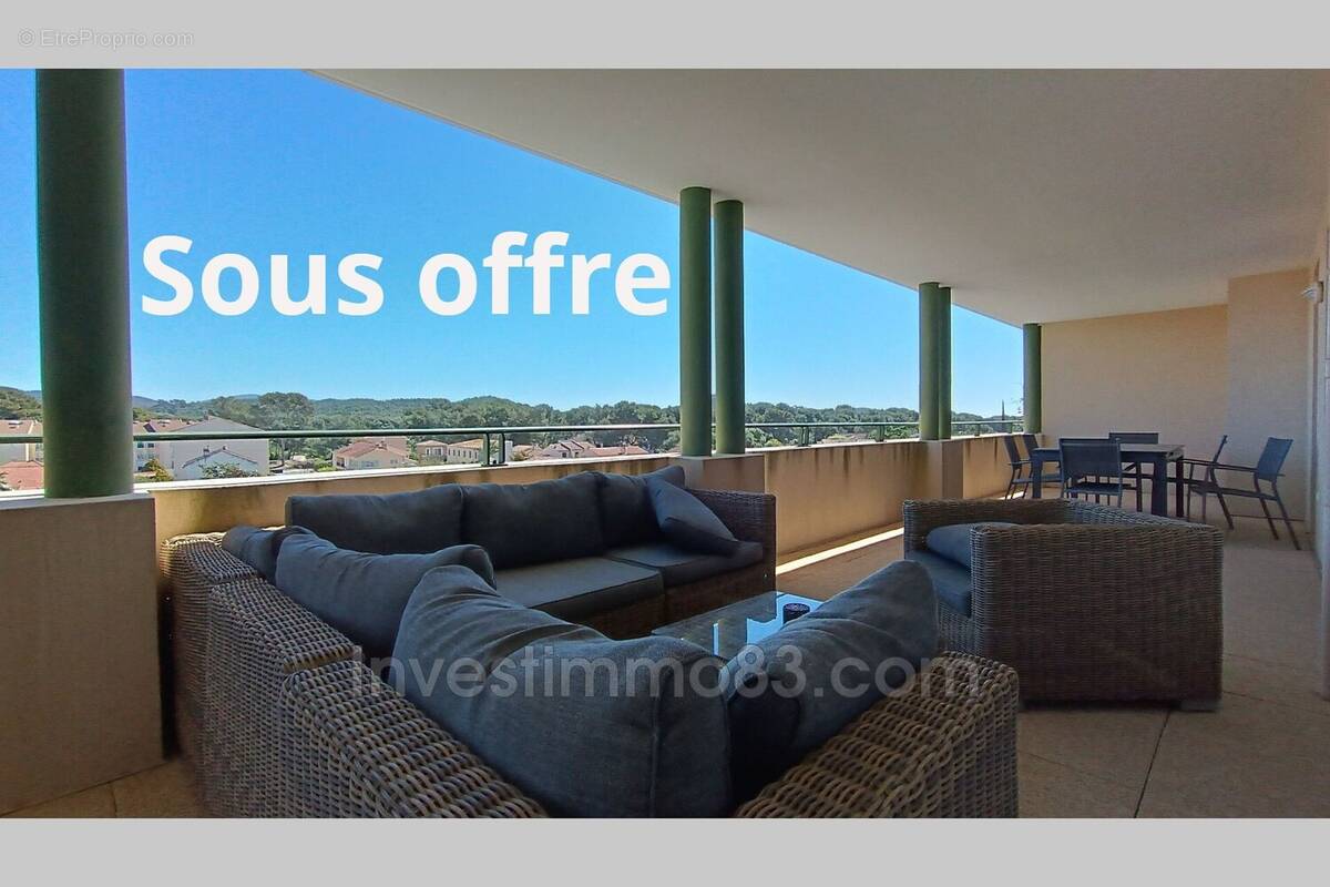 Appartement à LA LONDE-LES-MAURES